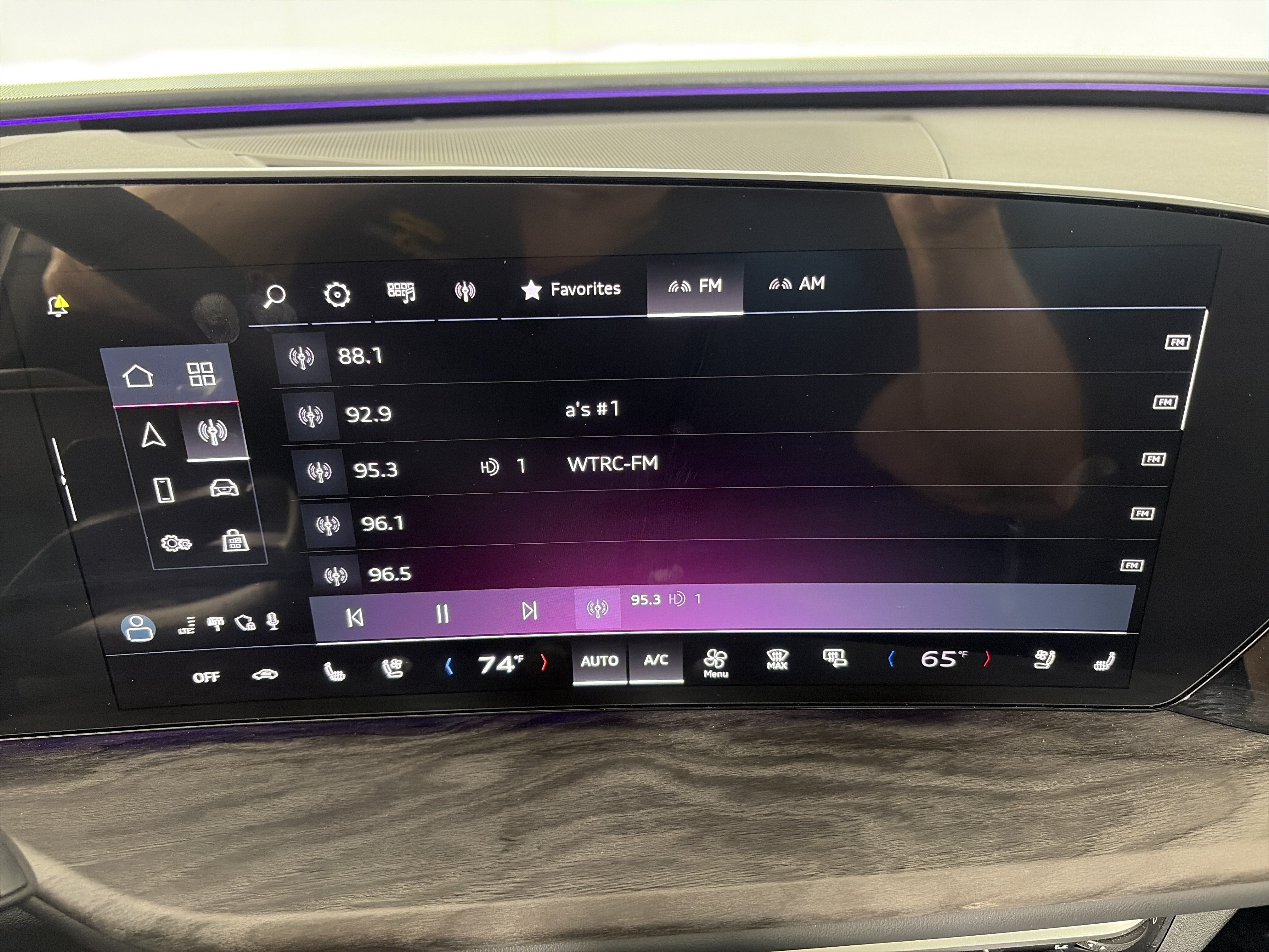 Used 2025 Audi Q5 Premium Plus w/ Premium Plus AWD/4WD image 20