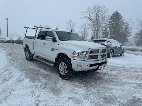 Used 2018 RAM 2500 Laramie AWD/4WD image 8
