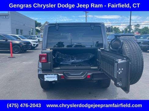Certified 2025 Jeep Wrangler Unlimited Sahara AWD/4WD image 26