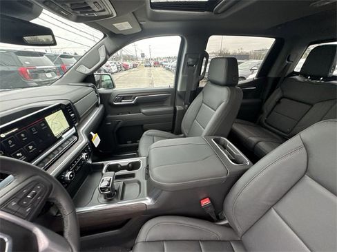 New 2026 GMC Sierra 1500 SLT w/ SLT Premium Package image 17