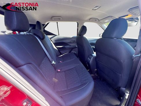 Used 2023 Nissan Kicks SV w/ Interior Electronics Package FWD image 34