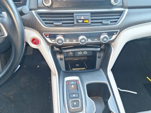 Used 2021 Honda Accord EX-L image 11