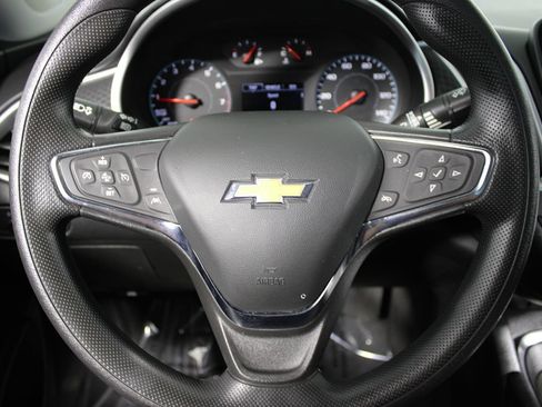 Used 2024 Chevrolet Malibu LT FWD image 8