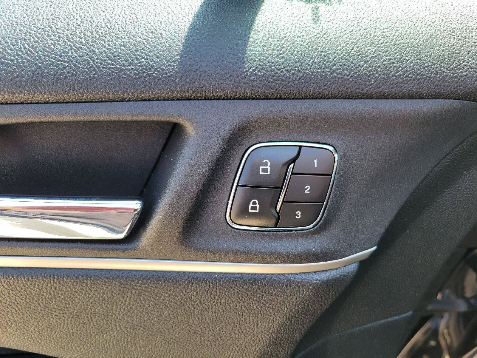 Used 2019 Lincoln MKC Reserve AWD/4WD image 7