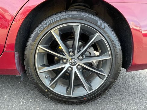 Used 2017 Toyota Camry XSE image 12