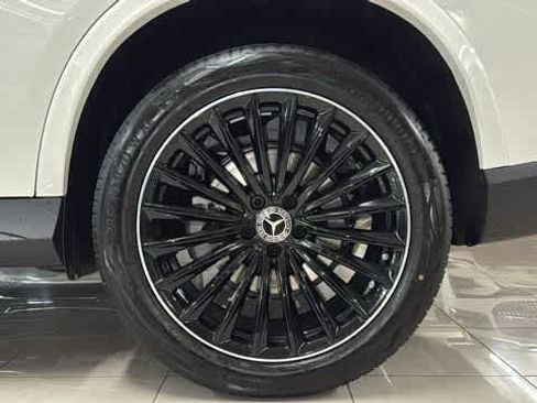 Certified 2026 Mercedes-Benz GLC 300 4MATIC image 11