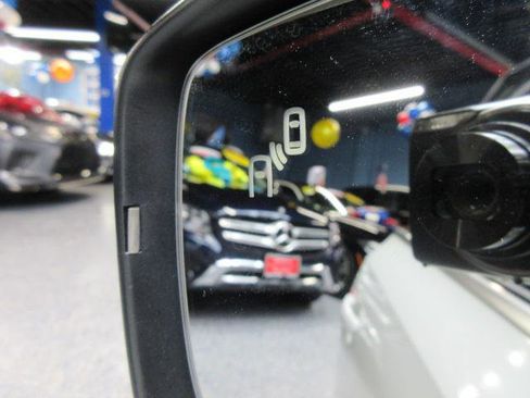 Used 2017 Volkswagen Jetta SE image 36