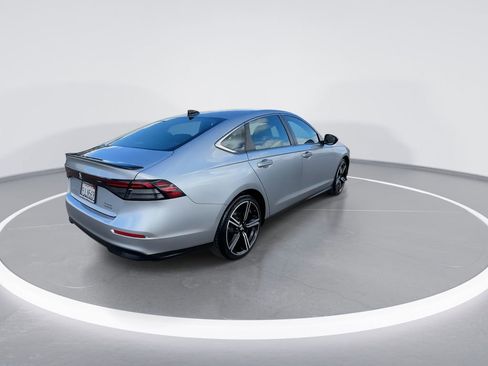 Used 2024 Honda Accord Sport image 12