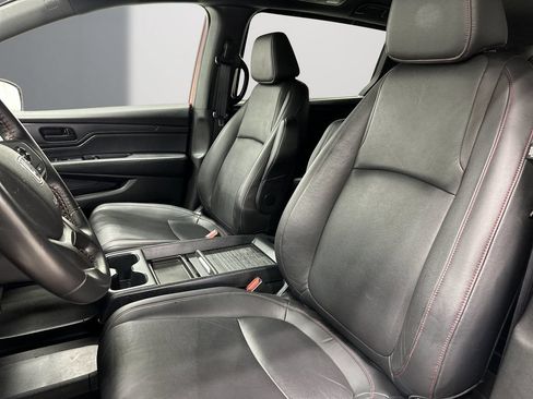 Used 2024 Honda Odyssey Sport image 9