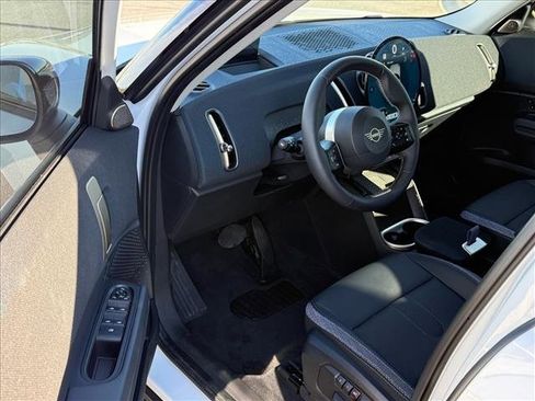 Used 2025 MINI Cooper Countryman S image 9