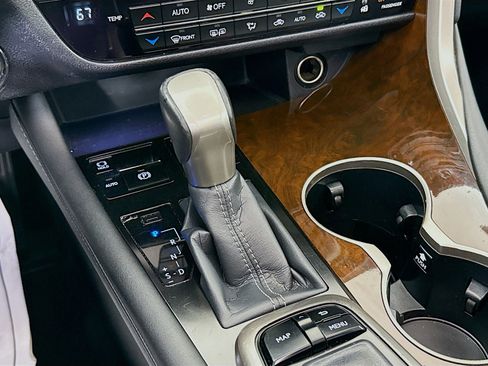 Used 2017 Lexus RX 350 AWD w/ Premium Package image 19