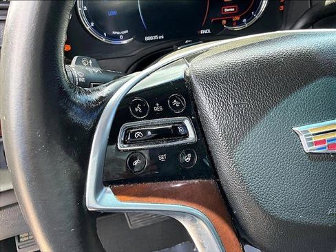 Used 2018 Cadillac Escalade Luxury RWD image 20