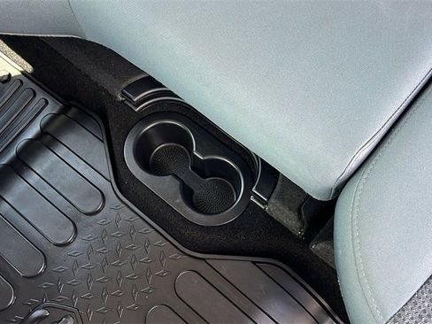 Used 2018 RAM 1500 Outdoorsman image 31