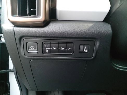 New 2025 GMC Hummer EV 3X AWD/4WD image 18