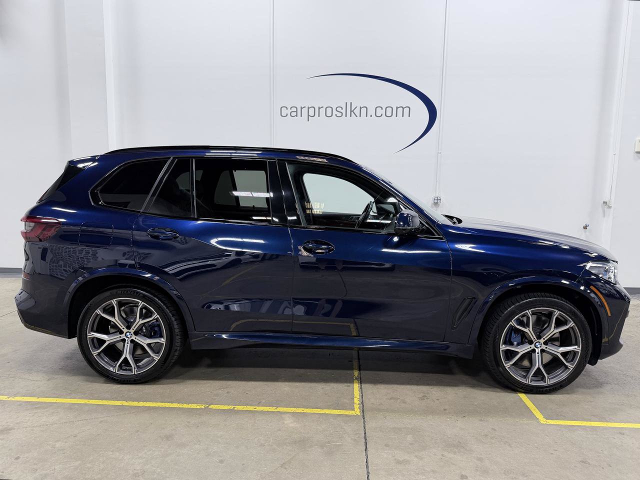 Used 2021 BMW X5 M50i w/ Executive Package AWD/4WD image 8