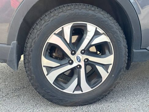 Used 2020 Subaru Outback Touring XT AWD/4WD image 8
