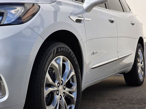 Used 2021 Buick Enclave Avenir w/ Avenir Technology Package image 45