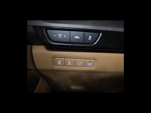 Used 2024 Kia Carnival EX FWD image 24