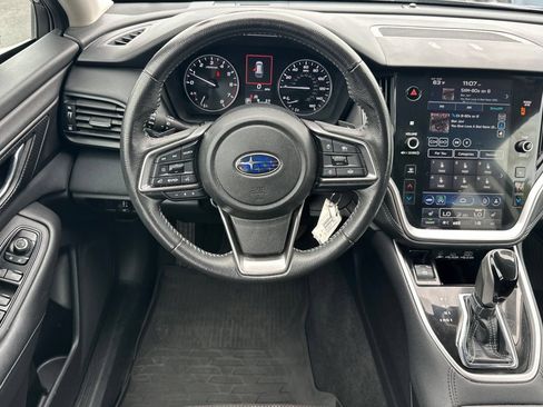 Used 2024 Subaru Outback Premium AWD/4WD image 19
