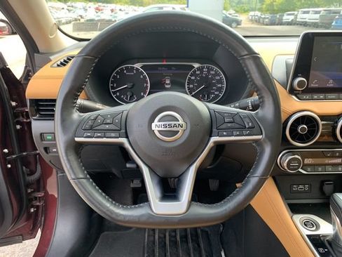 Used 2022 Nissan Sentra SV w/ SV Premium Package FWD image 20