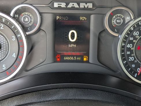 Used 2024 RAM 2500 Big Horn AWD/4WD image 24