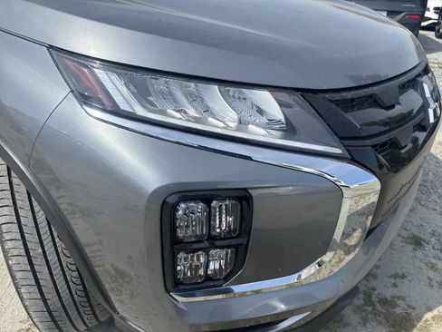 Used 2025 Mitsubishi Outlander Sport LE image 7