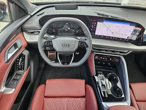 New 2025 Audi SQ5 Premium Plus image 5