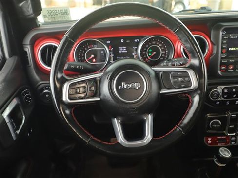 Certified 2022 Jeep Wrangler Unlimited Rubicon w/ Cold Weather Group image 19