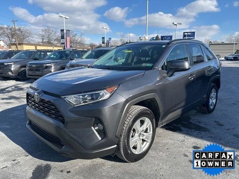 Used 2021 Toyota RAV4 XLE image 8