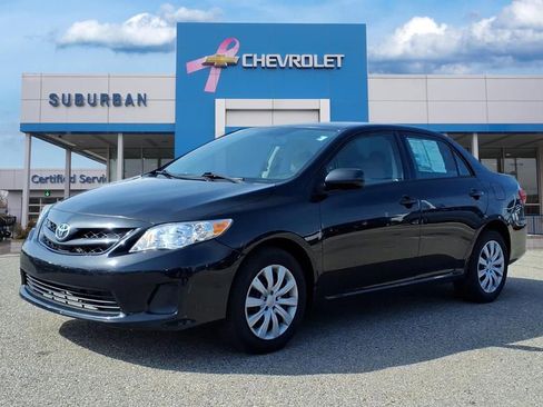 Used 2012 Toyota Corolla LE FWD image 1