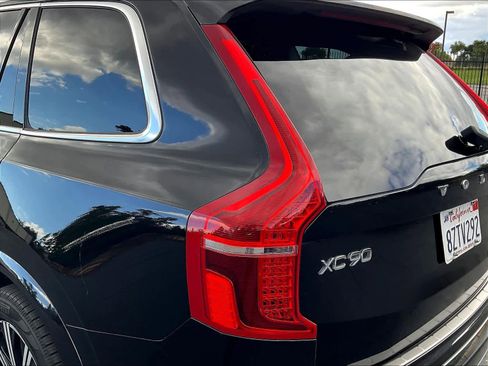 Used 2022 Volvo XC90 T8 Inscription image 33