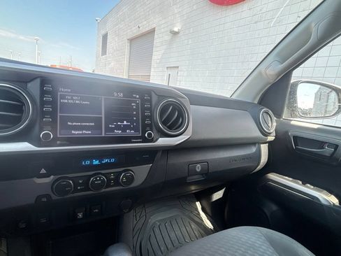 Used 2022 Toyota Tacoma SR5 w/ Technology Package RWD image 15