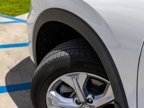 Used 2024 Honda HR-V LX image 33