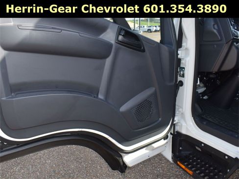 New 2025 Chevrolet Low Cab Forward image 3