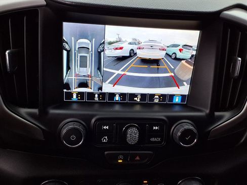 Used 2024 GMC Terrain AT4 w/ Infotainment Package II image 5