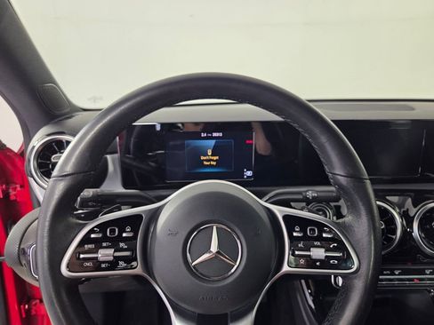 Used 2019 Mercedes-Benz A 220 4MATIC image 13