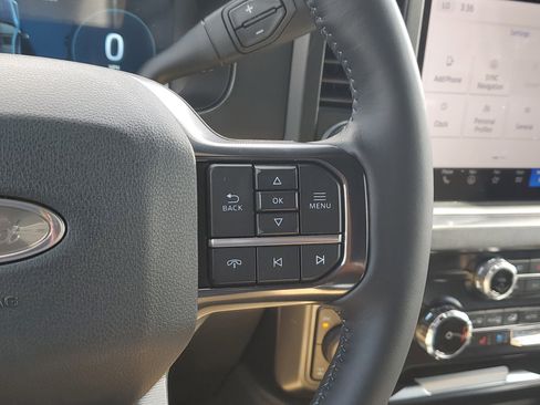 New 2025 Ford F250 Platinum image 23