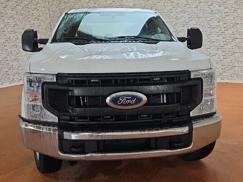 Used 2021 Ford F250 XL w/ Power Equipment Group image 4