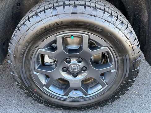 Certified 2025 Honda Pilot TrailSport image 12