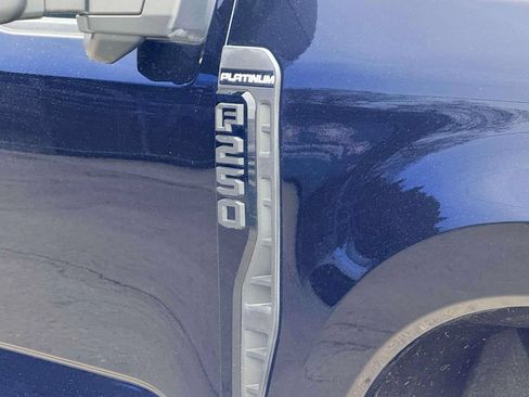 Used 2025 Ford F250 Platinum AWD/4WD image 6
