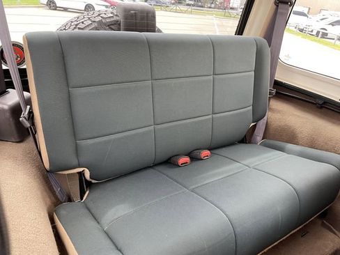 Used 2002 Jeep Wrangler Sahara image 26