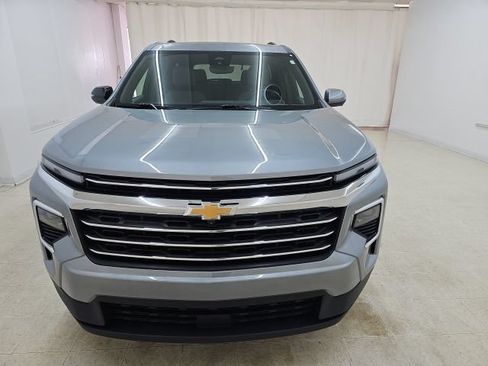 Used 2026 Chevrolet Traverse LT w/ Driver Confidence Package FWD image 14