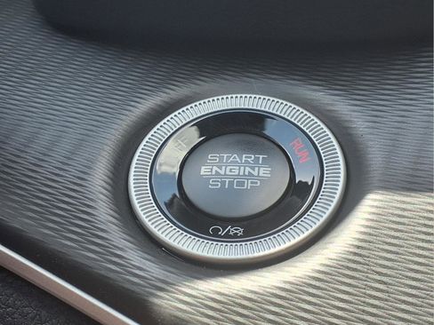 New 2026 Jeep Grand Cherokee Laredo RWD image 12