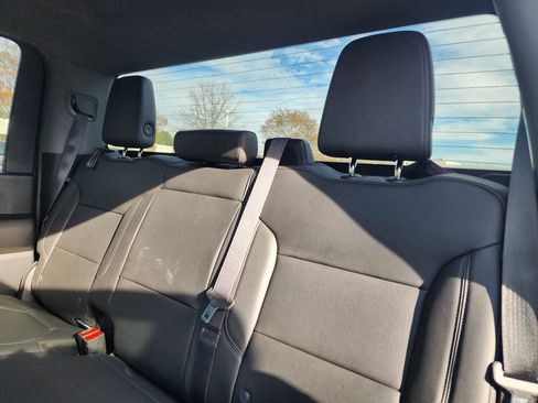 Used 2020 Chevrolet Silverado 2500 W/T w/ WT Convenience Package image 13