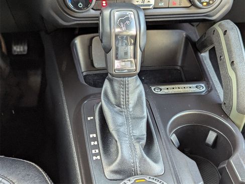 Used 2024 Ford Bronco Everglades image 20