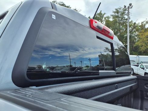 New 2026 GMC Canyon AT4 image 19