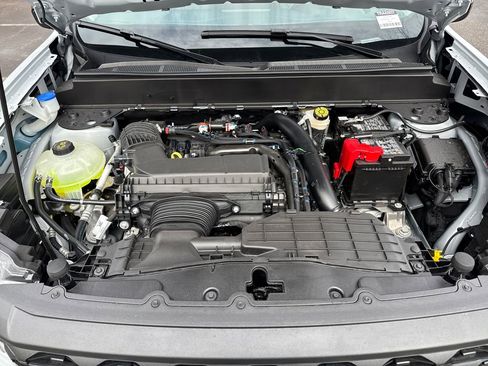 New 2026 Ford Maverick XLT w/ XLT Luxury Package FWD image 24