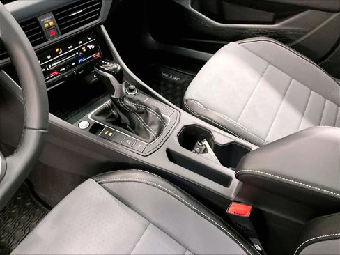 New 2026 Volkswagen Jetta SE image 10