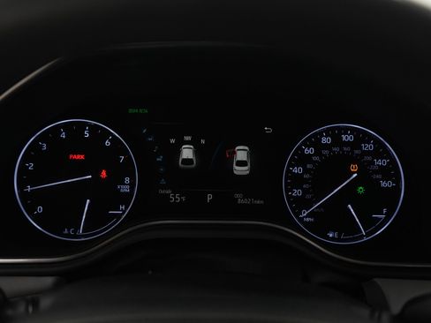 Used 2019 Toyota Avalon Limited image 18