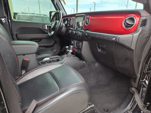 Used 2021 Jeep Wrangler Unlimited Rubicon AWD/4WD image 14